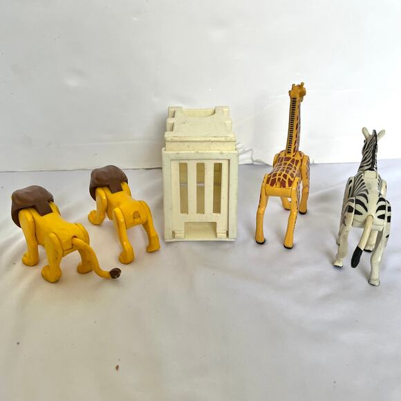 1970s Fisher Price Adventure People #304 Safari Lion Giraffe Zebra Cage Bundle - Picture 2 of 4
